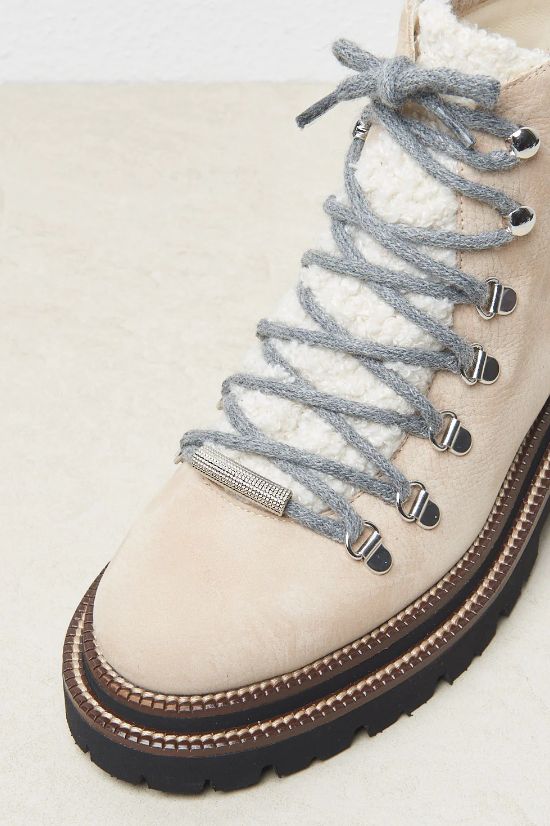 Bota Peserico