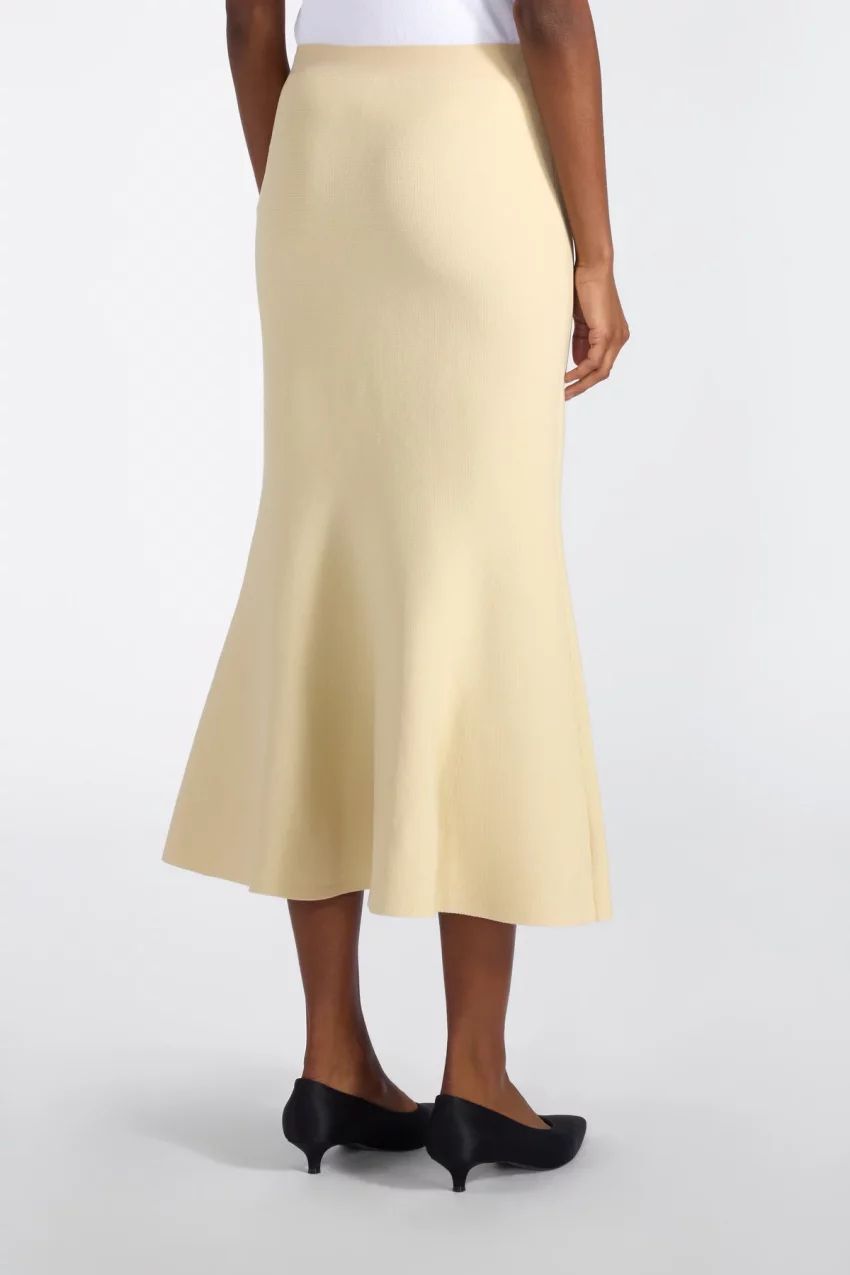 s6ff6sg12a25 0 c 4e7a1cf4 2715 4def aa0e cffa72388e24