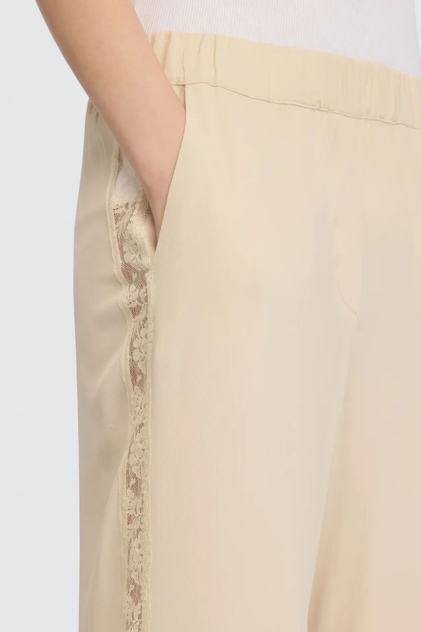 s6ss6su69a07 0 c 8cbde906 9fbe 4504 8e42 b5b76ba48cc6