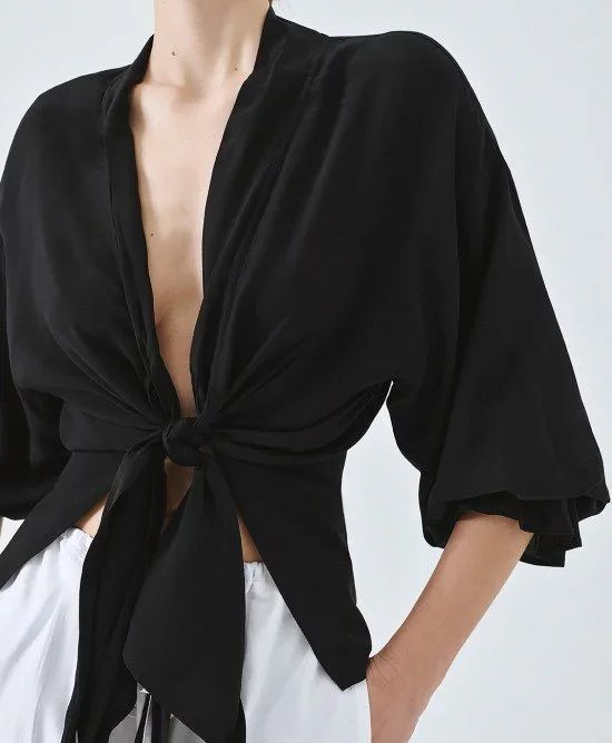 63 1049 black 05 550x668h jpg