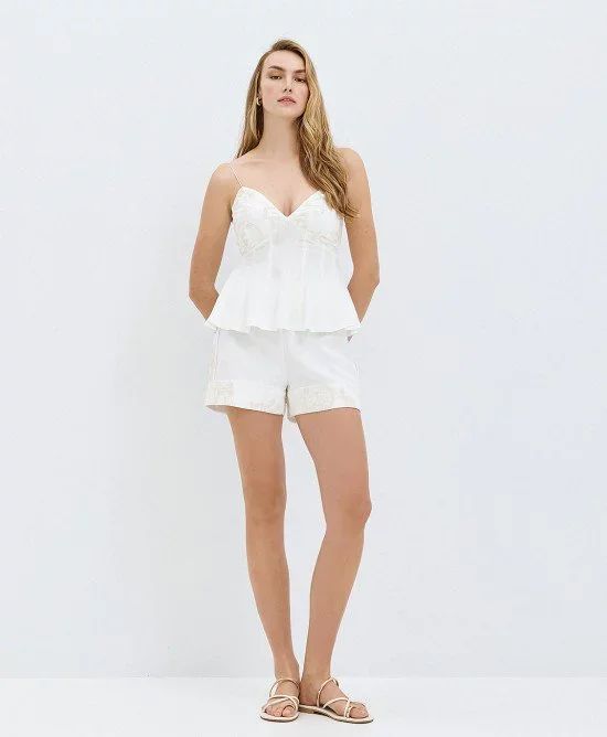 63 2160 ofwht 02 550x668h jpg